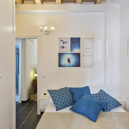 Apartment Santina's House By Wonderful Italy Genoa